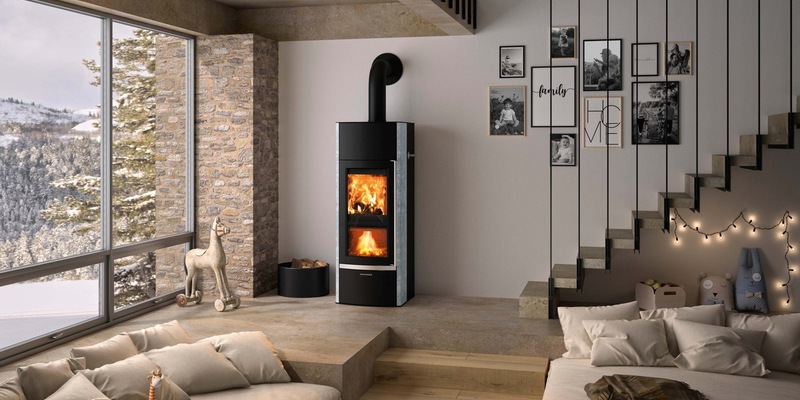 Perfektes Zusammenspiel: Wasserführender Kaminofen ergänzt die Wärmepumpe - Foto: presseportal.de