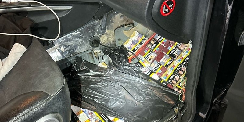 HZA-R: Auto voller Zigaretten - Grenzpolizei und Zoll aus Selb stoppen Schmuggler an der tschechischen Grenze (Gemeinsame Pressemitteilung) - Foto: presseportal.de