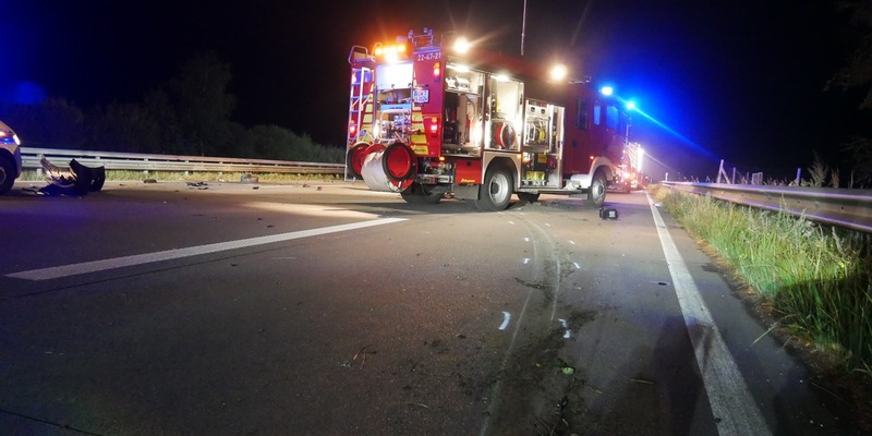 POL-ROW: ++ Schwerer Verkehrsunfall auf der A 1 bei Elsdorf: 27-Jähriger verstirbt noch an der Unfallstelle ++ - Foto: presseportal.de