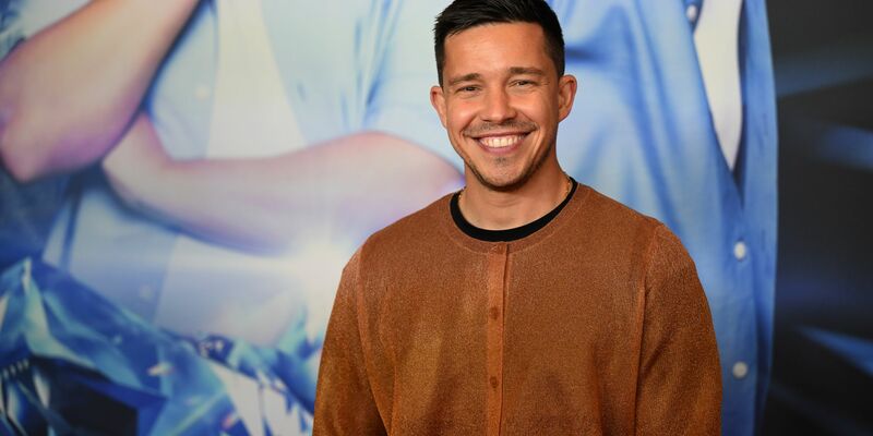 Neu und doch vertraut: das erste Santos-Album auf Deutsch. (Archivbild) - Foto: Felix Hörhager/dpa