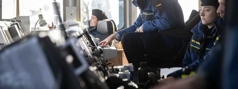 Das Schießgebiet liegt fernab der zivilen Schifffahrtsrouten. - Foto: Philip Dulian/dpa