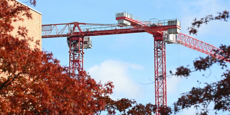 Bauen soll in Deutschland künftig schneller gehen. (Archivbild) - Foto: Niklas Graeber/dpa