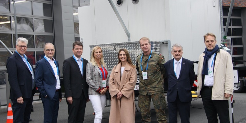 POL-LZPD: No Signal ist keine Option - Blaulicht-Tag in Essen zeigt, warum Polizei und Feuerwehr Breitband brauchen - Foto: presseportal.de