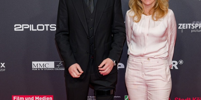 2000 METERS TO ANDRIIVKA - Ukrainischer Regisseur Mstyslav Chernov erhält phoenix preis 2025 - Foto: presseportal.de