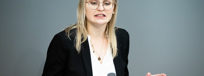 Die Integrationsbeauftragte der Bundesregierung, Natalie Pawlik (SPD), warnt vor spaltender Rhetorik. (Archivbild) - Foto: Christoph Soeder/dpa