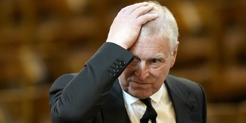 Der in Verruf geratene Prinz Andrew zieht aus seinem luxuriösen Anwesen aus. (Archivbild) - Foto: Aaron Chown/PA Wire/dpa