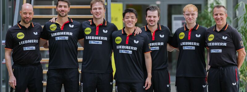 Aus im EM-Halbfinale: Die deutsche Tischtennis-Nationalmannschaft der Männer. - Foto: Rolf Vennenbernd/dpa