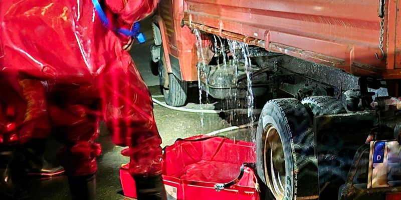 FW Konstanz: Einheitsübergreifende Gefahrstoffübung der Feuerwehr Konstanz - Foto: presseportal.de