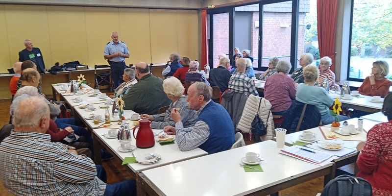POL-OB: Polizei Oberhausen besucht VdK Ortsverband Sterkrade Mitte und Blinden- und Sehbehindertenverein Oberhausen - Foto: presseportal.de