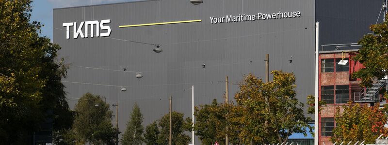 In dieser Halle in Kiel werden U-Boote gebaut. - Foto: Marcus Golejewski/dpa