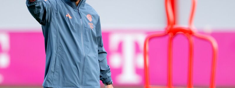 Bayern und Kompany - das passt. Der Coach beim Abschlusstraining. - Foto: Sven Hoppe/dpa