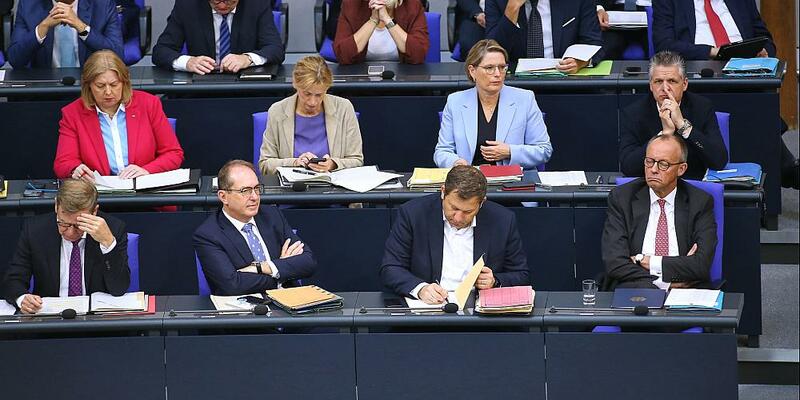 Wichtige Teile der Bundesregierung mit dem Bundeskanzler (Archiv) - Foto: über dts Nachrichtenagentur