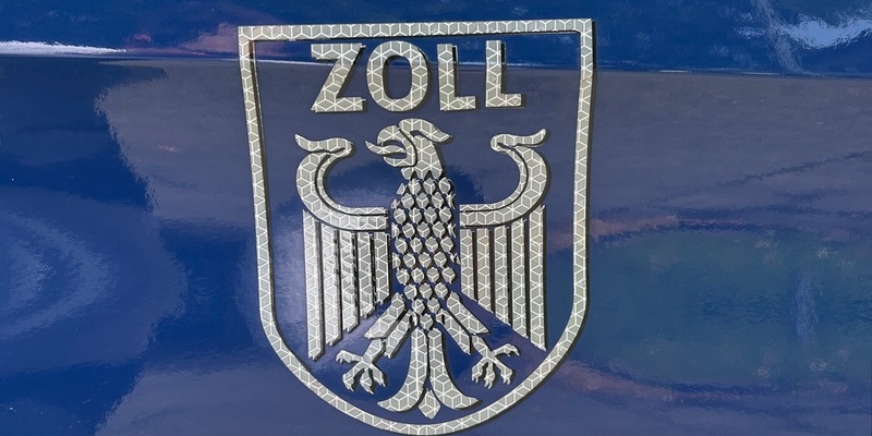 HZA-A: Zoll kontrolliert Barbershops in Augsburg - Foto: presseportal.de