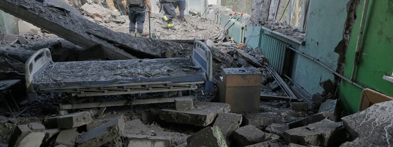 Die Großstadt Charkiw in der Ostukraine wird von Russland besonders oft beschossen. (Archivbild) - Foto: Yevhen Titov/AP/dpa