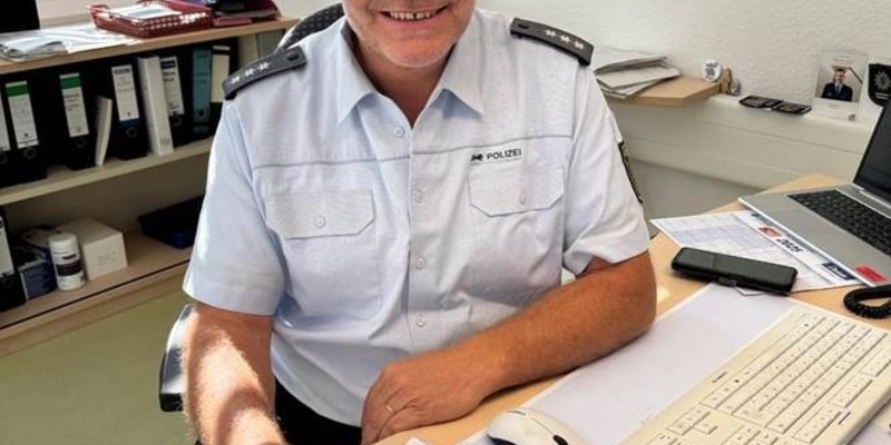 POL-KN: (Rielasingen-Worblingen, Lkr. Konstanz)Der Polizeiposten Rielasingen-Worblingen ist seit 01.10.2025 unter neuer Führung - PHK Bernd Grambau ist neuer Leiter - Foto: presseportal.de
