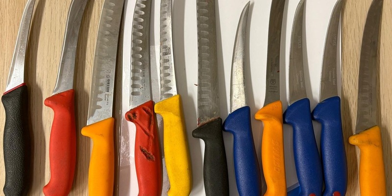 BPOL-HH: Gemeinsame Pressemitteilung der Bundespolizei und der Landespolizei Hamburg zur Gewaltprävention und zur Kontrolle des Waffenverbots im ÖPNV - Foto: presseportal.de