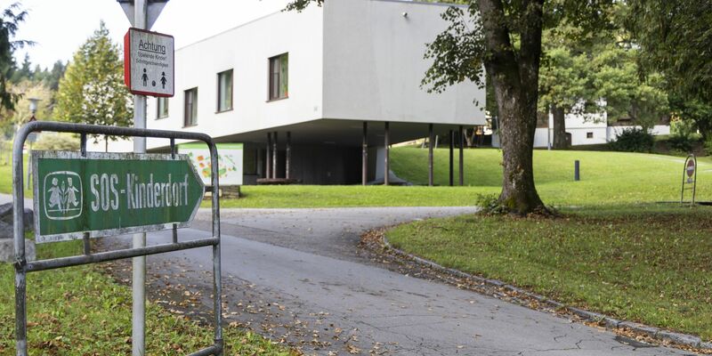 Vorwürfe gegen den Gründer der Kinderhilfsorganisation. (Archivbild) - Foto: Wolfgang Jannach/APA/dpa