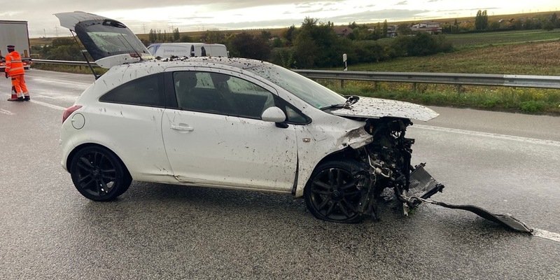 POL-PDNW: Polizeiautobahnstation Ruchheim - Alleinunfall bei Aquaplaning auf der A6, Höhe Laumersheim - Foto: presseportal.de