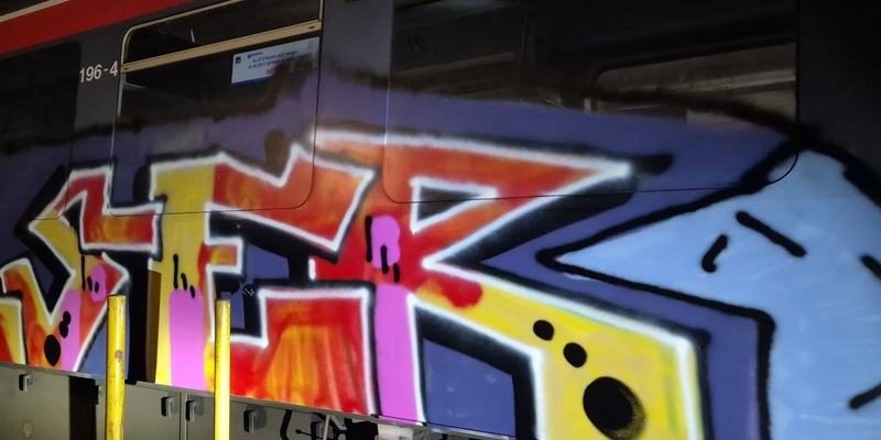 POL-SE: Norderstedt - Graffiti-Sprayer auf frischer Tat erwischt: zwei Täter festgenommen - Foto: presseportal.de