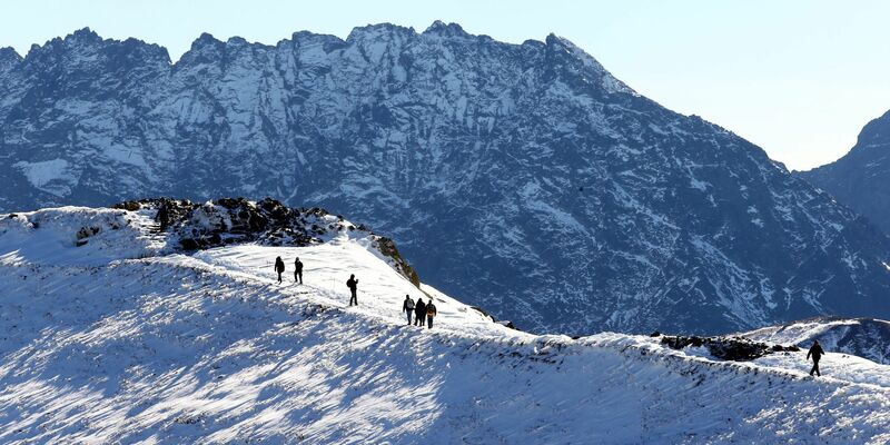 Verschneite Berge in der Hohen Tatra. (Archivbild) - Foto: picture alliance / dpa