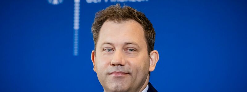 Klingbeil sieht keine Chance für zusätzliche Wünsche seiner Kabinettskollegen.  - Foto: Christoph Soeder/dpa