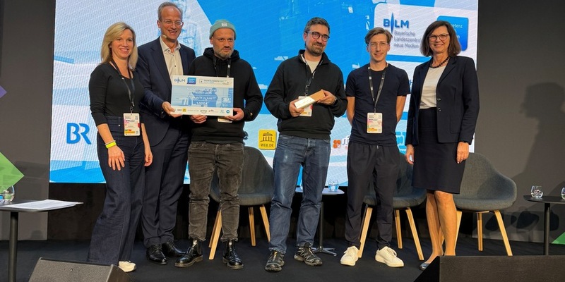 Nachhaltigkeitspreis Medien für WTF is Jule?! / Vertrauen auch im digitalen Raum essenziell - Foto: presseportal.de