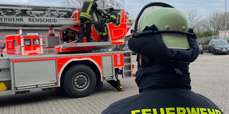 FW-RS: Mehrere kleine Sturmeinsätze und eine Hubschrauberlandung in der Remscheider Innenstadt - Foto: presseportal.de