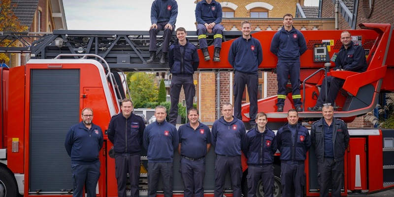 FW Hennef: Lehrgang für Drehleiter - Maschinisten bei der Feuerwehr Hennef - Foto: presseportal.de