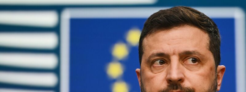 Der ukrainische Präsident Selenskyj war als Gast beim EU-Gipfel dabei. - Foto: Harry Nakos/AP/dpa