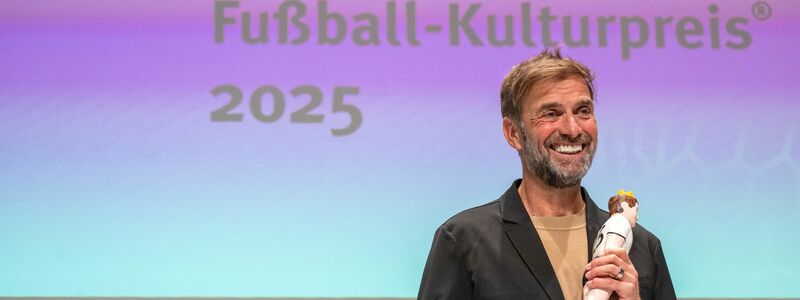 Jürgen Klopp wurde mit dem Walther-Bensemann-Preis ausgezeichnet. - Foto: Pia Bayer/dpa