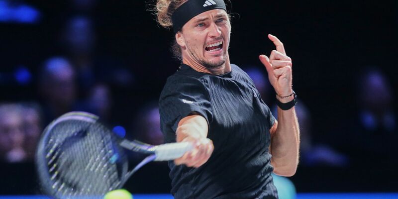 Jannik Sinner hat keine positive Bilanz gegen Alexander Zverev. - Foto: Heinz-Peter Bader/AP/dpa