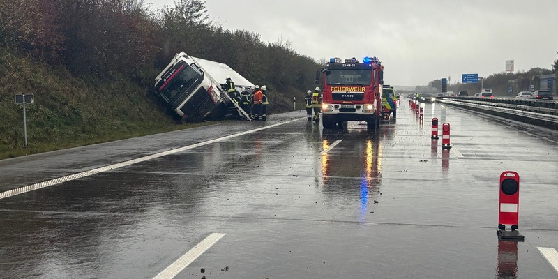 FW-ROW: Verkehrsunfall auf der A1 - Feuerwehr und Rettungsdienst im Einsatz - Foto: presseportal.de