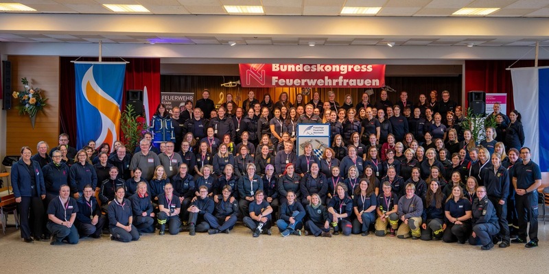 FW Weinheim: Mehr Frauen an den Brandherd! - Foto: presseportal.de