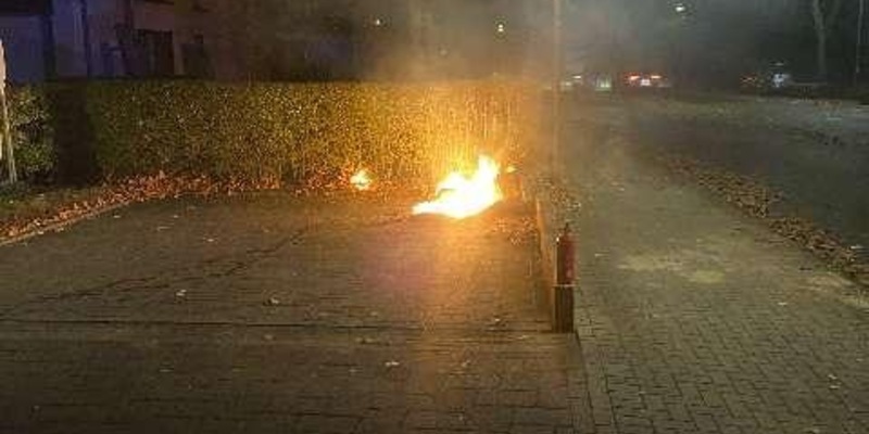 POL-STD: Traktorfahrer und andere Zeugen für Unfall im Alten Land gesucht, Firmenfahrzeug in Ahlerstedt-Bokel aufgebrochen und Werkzeug entwendet, Brandstiftung an zwei Baustellentoiletten in Buxtehude - Foto: presseportal.de