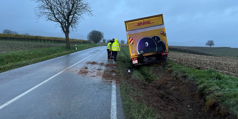 POL-PDLD: Vollsperrung nach Verkehrsunfall - Foto: presseportal.de