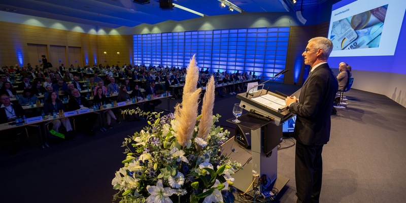 Mitgliederversammlung der Bundesinnung der Hörakustiker in Nürnberg / Hörakustik vor zentralen Herausforderungen - Foto: presseportal.de