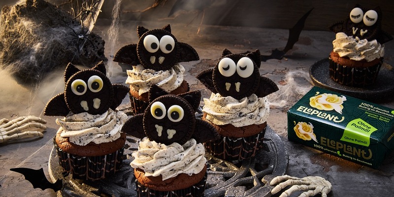 Zum Anbeißen - Vegane Fledermaus-Muffins / Pünktlich zu Halloween bringt Eleplant das passende Rezept - Foto: presseportal.de