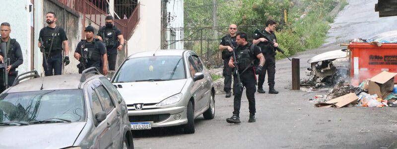 Bei den robusten Einsätzen der brasilianischen Polizei in den Elendsvierteln des Landes kommen immer wieder zahlreiche Menschen ums Leben.  - Foto: Jose Lucena/TheNEWS2 via ZUMA Press Wire/dpa