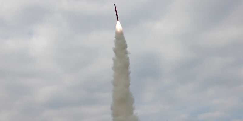Kurz vor dem Trump-Besuch in Südkorea testet Nordkorea mehrere Marschflugkörper. - Foto: Uncredited/KCNA via YNA/dpa