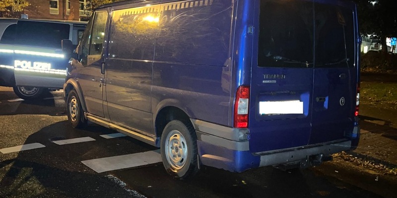 POL-SE: Bönningstedt - Alkoholisiert am Steuer: Polizei weckt Fahrer an Ampel - Foto: presseportal.de