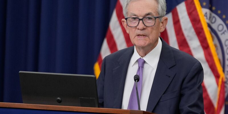Die US-Notenbank Federal Reserve hat erneut den Leitzins gesenkt. - Foto: Manuel Balce Ceneta/AP/dpa