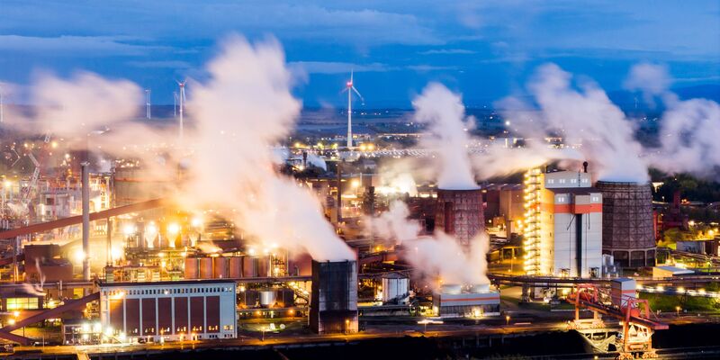Starker Rückgang der Rohstahlproduktion 2025: Die Stahlindustrie spricht vom vierten Krisenjahr in Folge. (Symbolbild) - Foto: Julian Stratenschulte/dpa