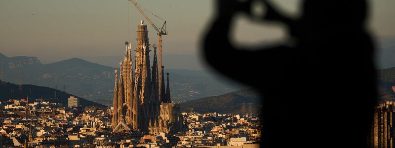 Die Kirche lockt jetzt schon jährlich Millionen Besucher.  - Foto: Emilio Morenatti/AP/dpa
