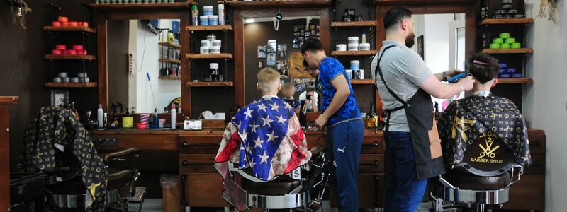 Die Zahl der Barbershops ist deutlich gestiegen. (Archivbild) - Foto: Simon Kremer/dpa