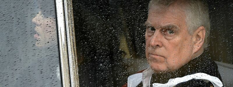 Andrew verliert auch die verbliebenen Titel und Ehren. (Archivbild) - Foto: Toby Melville/Pool Reuters/dpa