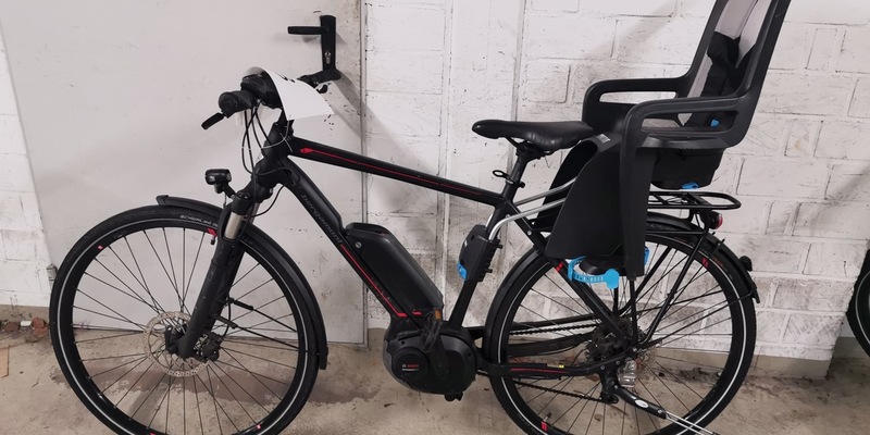 POL-FR: Eigentümer oder Eigentümerin von Pedelec mit Kindersitz gesucht - Foto: presseportal.de