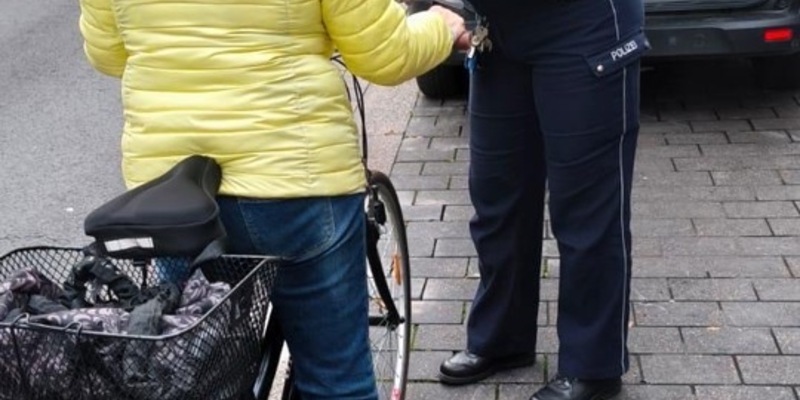 POL-EU: Positive Bilanz der Aktion Sichtbarkeit in der dunklen Jahreszeit - Foto: presseportal.de