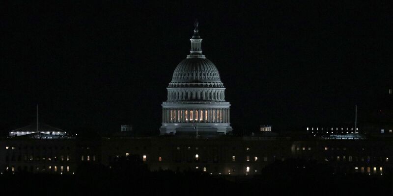 Seit einem Monat hat der Shutdown die USA im Griff. (Archivbild) - Foto: Gent Shkullaku/ZUMA Press Wire/dpa