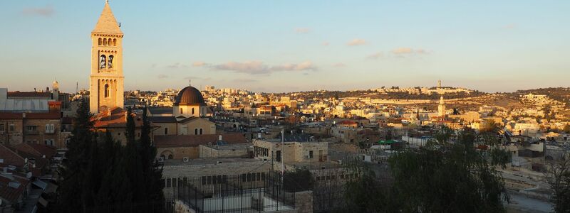 Kaiser Wilhelm II. ließ die Erlöserkirche Ende des 19. Jahrhunderts in der Altstadt von Jerusalem in unmittelbarer Nähe der Grabeskirche bauen, die im Jahr 335 nach Christus geweiht wurde. (Archivbild) - Foto: Stefanie Järkel/dpa