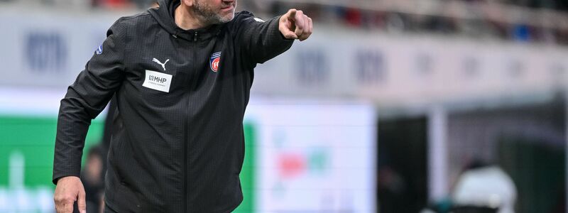 Ist nun Tabellenletzter mit Heidenheim: Trainer Frank Schmidt - Foto: Harry Langer/dpa